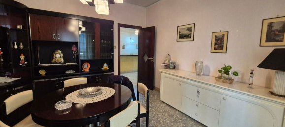 5 Schlafzimmer Wohnung in Torre Annunziata, Italy, Nr. 340051 7