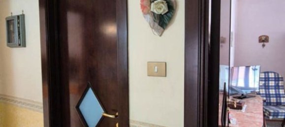 5 Schlafzimmer Wohnung in Torre Annunziata, Italy, Nr. 340051 27