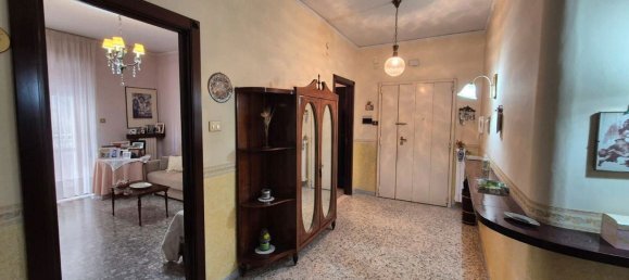 5 Schlafzimmer Wohnung in Torre Annunziata, Italy, Nr. 340051 6