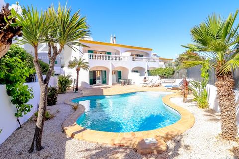 3 bedrooms Villa in Luz, Portugal No. 190168