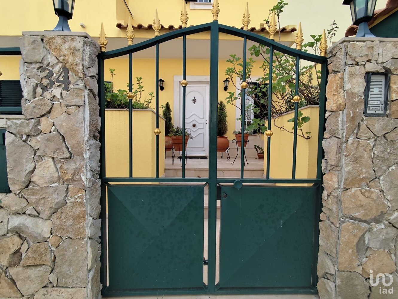 4 chambres Maison à Amadora, Portugal No. 122912