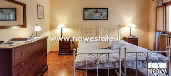 Дом с 8 комнатами в Сансеполькро, Италия № 119868 9