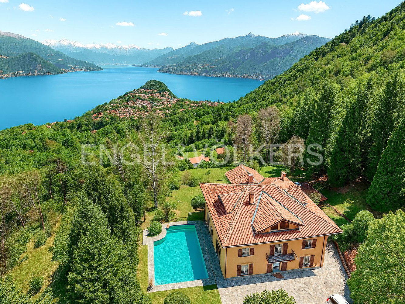 7 bedrooms Villa in Bellagio, Italy No. 103474