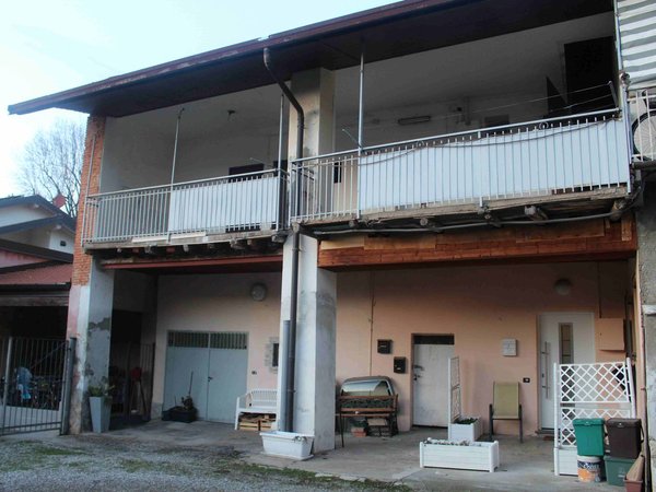 3 rooms Apartment in Venegono Superiore, Italy No. 161266