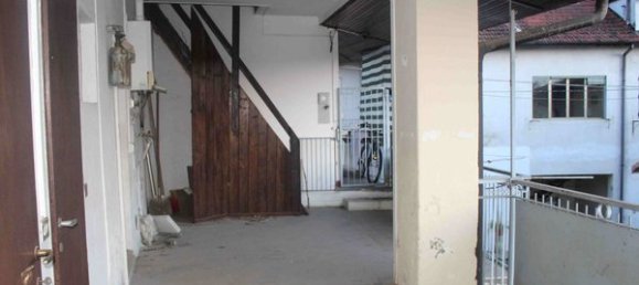 3 rooms Apartment in Venegono Superiore, Italy No. 161266 2