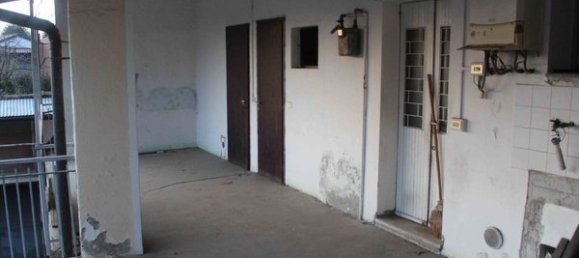 3 rooms Apartment in Venegono Superiore, Italy No. 161266 3