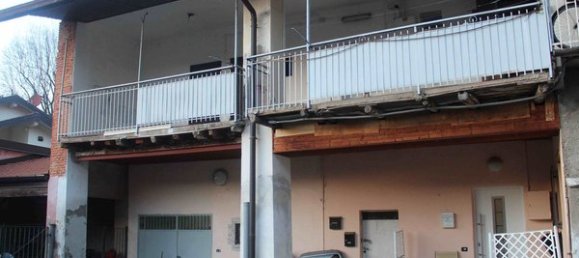 3 rooms Apartment in Venegono Superiore, Italy No. 161266 6