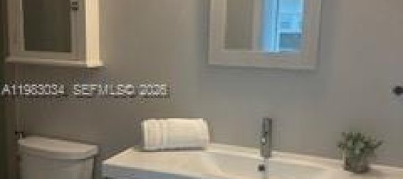 1 chambre propriété commerciale à vendre à Miami, Miami-Dade, Florida, USA № 615727 2