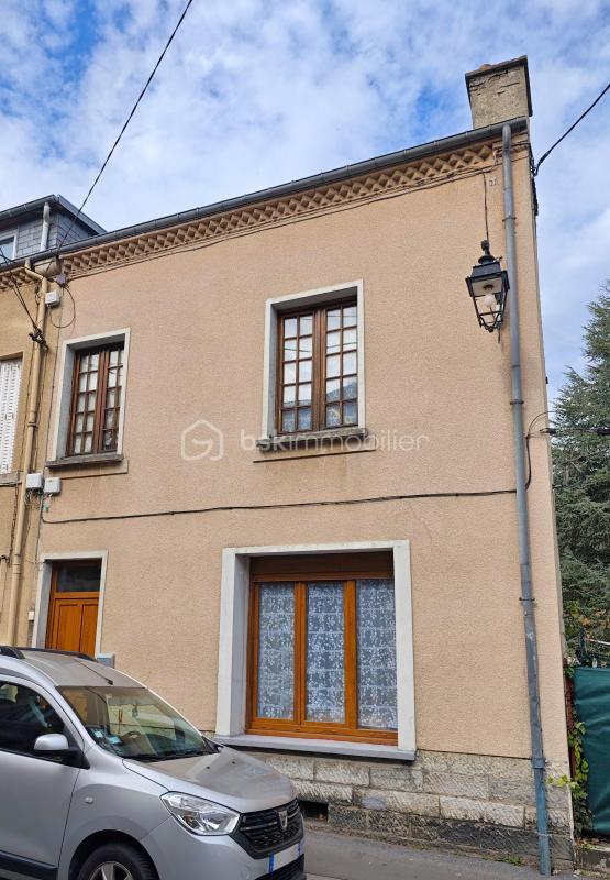 3 bedrooms House in Revin, France No. 216914