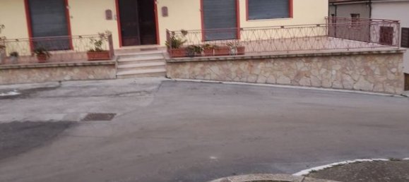 5-Zimmer Gewerbliche Immobilie in Castelmauro, Italy, Nr. 256236 3