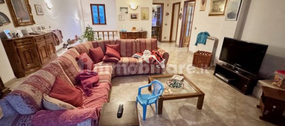 3 bedrooms House in Pisa, Italy No. 210224 12