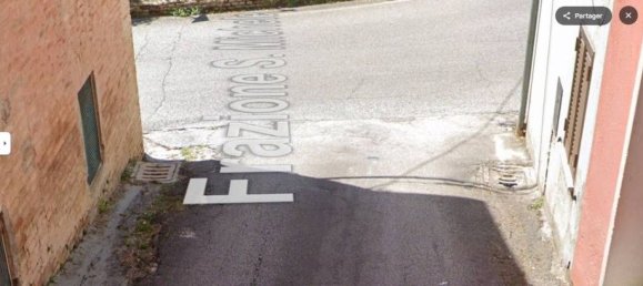 2 bedrooms Apartment in Fabriano, Italy No. 376595 4