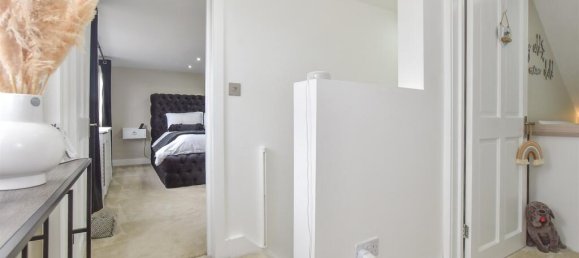 4 bedrooms Bungalow in Essex, United Kingdom No. 3968 18