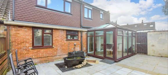 4 bedrooms Bungalow in Essex, United Kingdom No. 3968 2