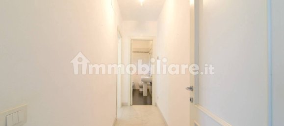 1 bedroom Apartment in Rome, Italy No. 267395 6