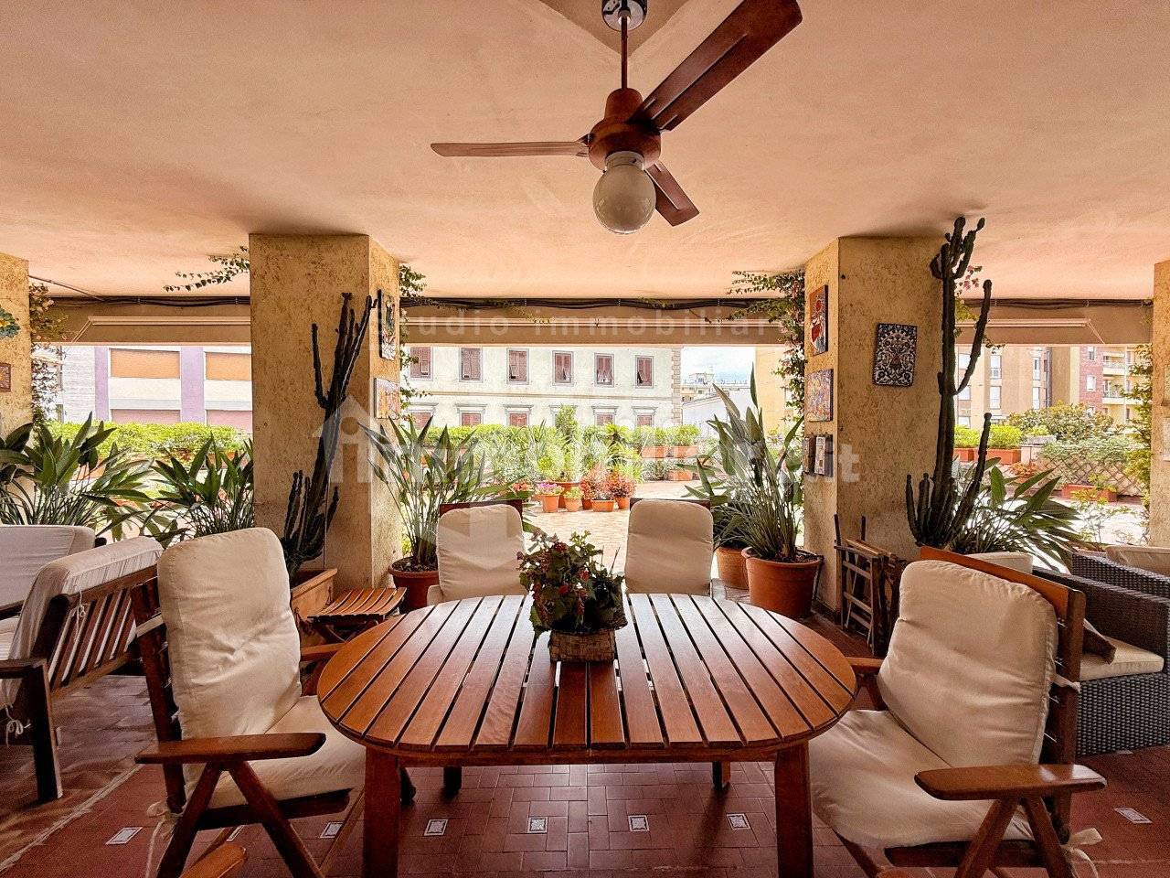 3 bedrooms Apartment in Livorno, Italy No. 285088