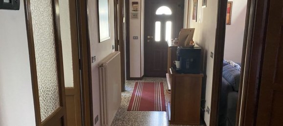 5 rooms House in Cremia, Italy No. 72632 9