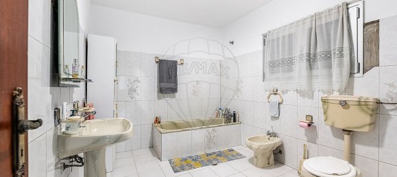 4 bedrooms House in Guilhofrei, Portugal No. 37233 10