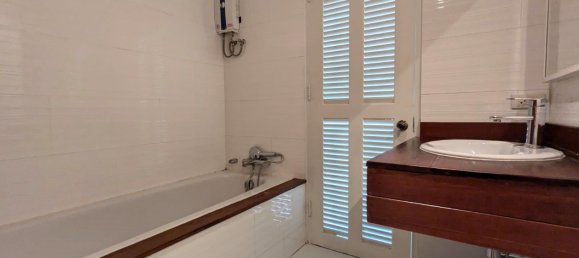 2 bedrooms Condo in Bangkok, Thailand No. 24474 11