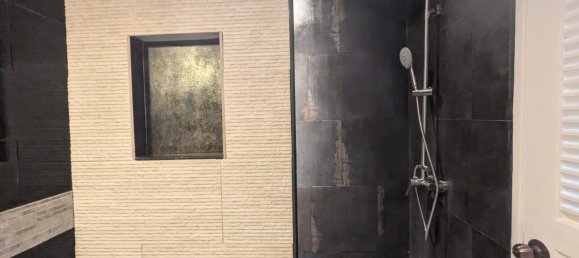 2 bedrooms Condo in Bangkok, Thailand No. 24474 9