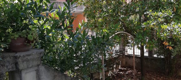 3 bedrooms Apartment in Foligno, Italy No. 7948 14