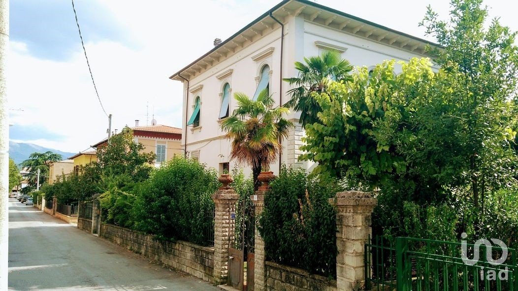 3 bedrooms Apartment in Foligno, Italy No. 7948