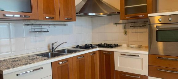 6 rooms Apartment in Ravenna, Italy No. 27924 5
