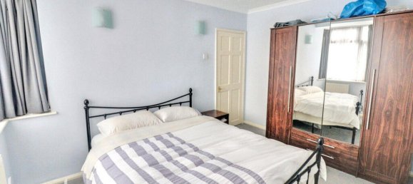 4 bedrooms Commercial property in Dagenham, United Kingdom No. 4815 12