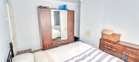 4 bedrooms Commercial property in Dagenham, United Kingdom No. 4815 14