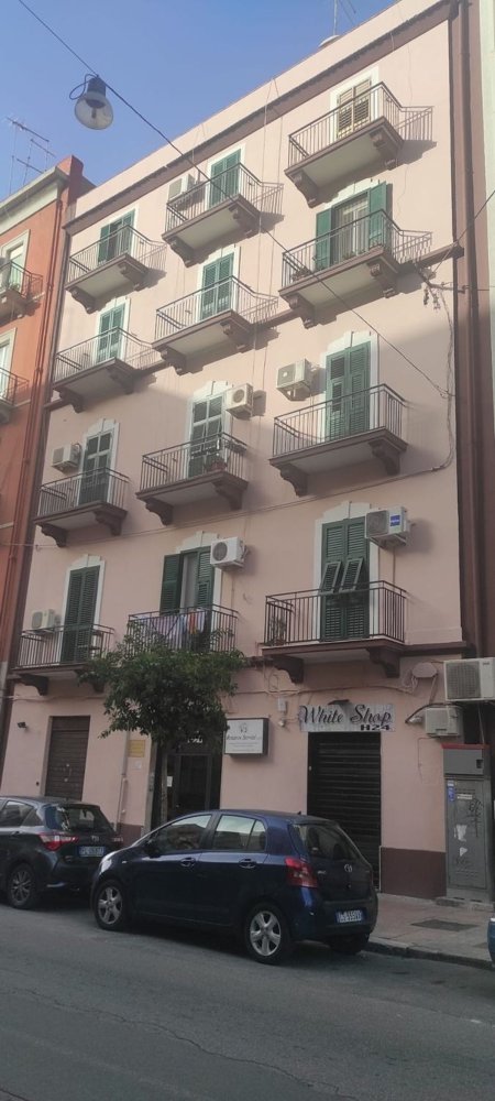 Apartamento de 4 habitaciónes en Taranto, Italy No. 256808