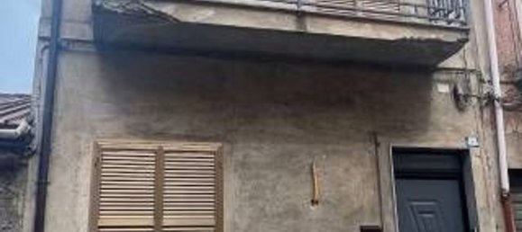 Studio in Anoia, Italy No. 256929 9