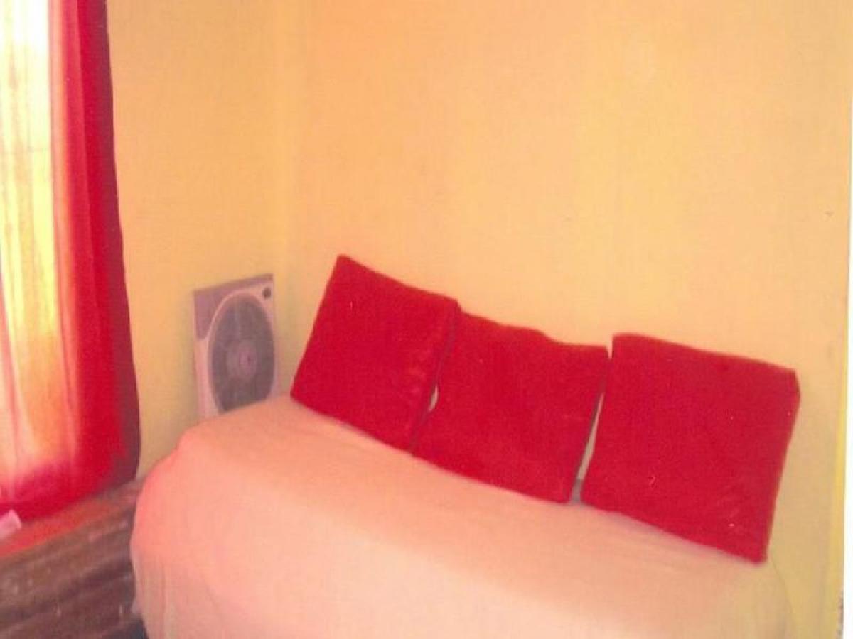 2 bedrooms House in Mar del Plata, Argentina No. 76087