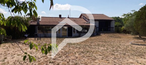 Casa de 4 dormitorios en Vayres, France No. 305508 2