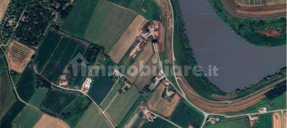 3 bedrooms Apartment in Lendinara, Italy No. 275504 2