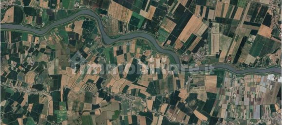 3 bedrooms Apartment in Lendinara, Italy No. 275504 8