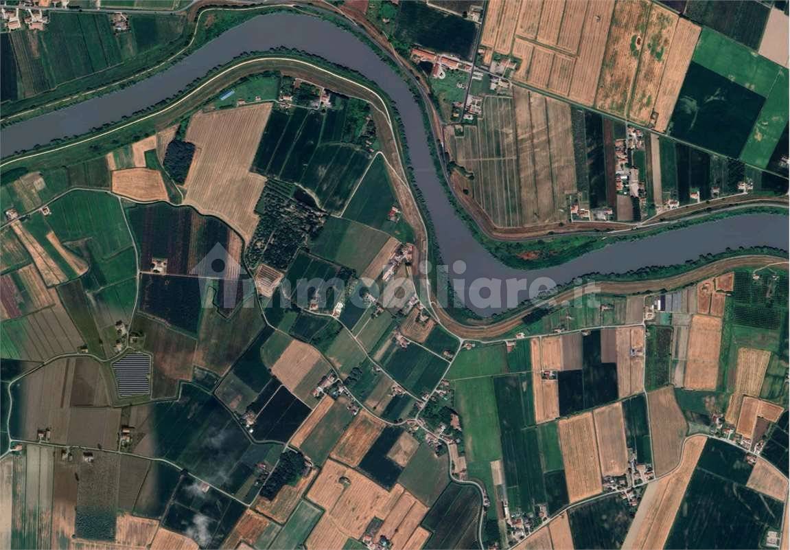 3 bedrooms Apartment in Lendinara, Italy No. 275504