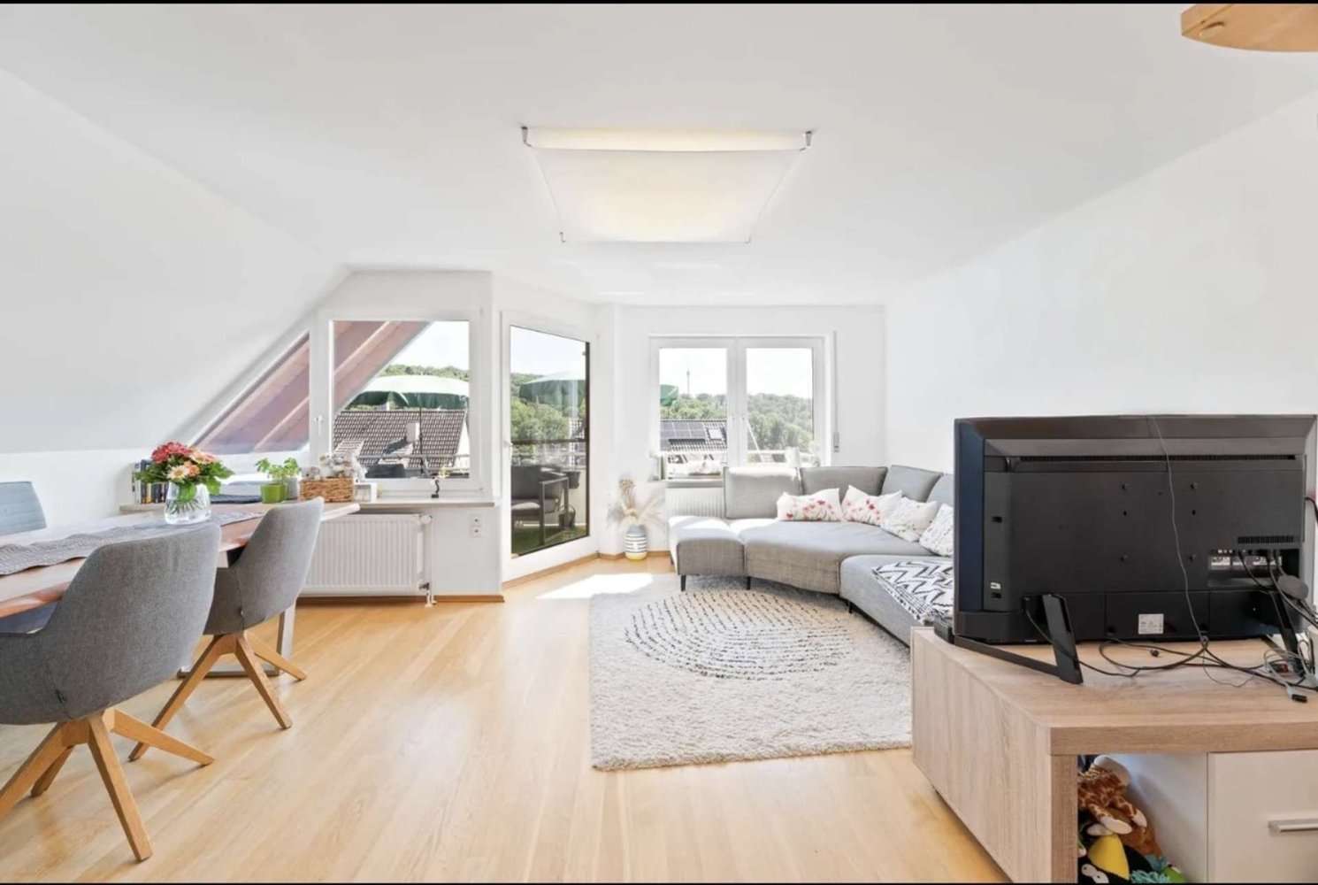 Dúplex de 4 habitaciónes en Stuttgart, Germany No. 371322