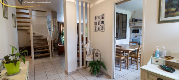 4 bedrooms House in Vaux-sur-Seine, France No. 177953 4