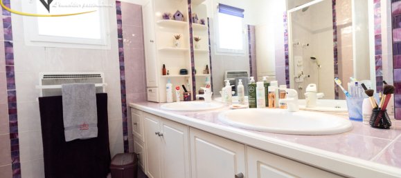 4 bedrooms House in Vaux-sur-Seine, France No. 177953 18