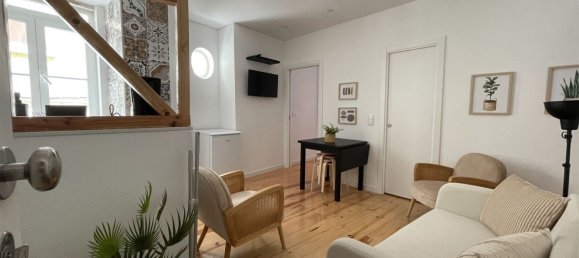 241m² Building in Setubal, Portugal No. 106183 2