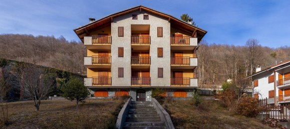 3 rooms Apartment in Cartignano, Italy No. 44579 23