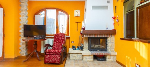 3 rooms Apartment in Cartignano, Italy No. 44579 3