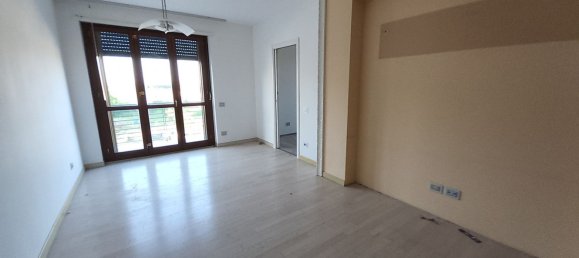 9 rooms Apartment in Fermo, Italy No. 229185 7