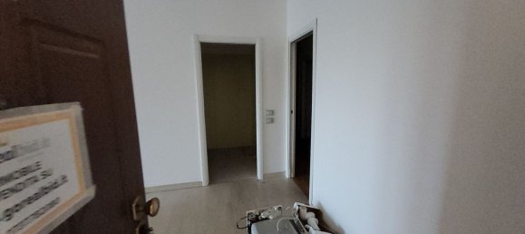 9 rooms Apartment in Fermo, Italy No. 229185 5