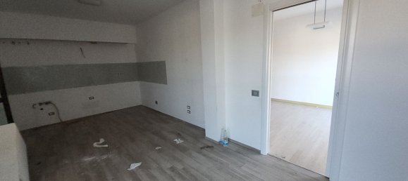 9 rooms Apartment in Fermo, Italy No. 229185 10