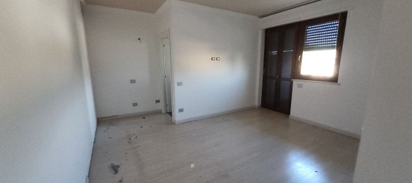 9 rooms Apartment in Fermo, Italy No. 229185 23