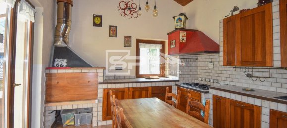 6 bedrooms House in Rubiana, Italy No. 364041 4