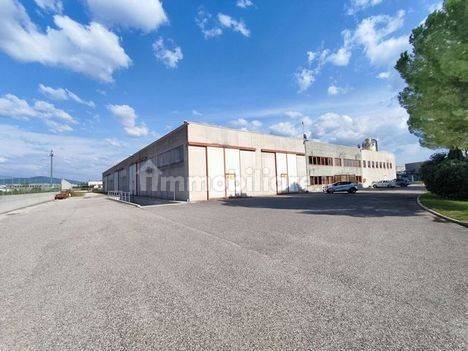  عقار تجاري في Udine, Italy رقم 389319