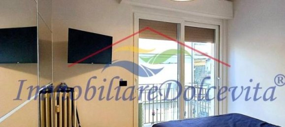 Apartamento de 3 habitaciónes en Florence, Italy No. 37775 6