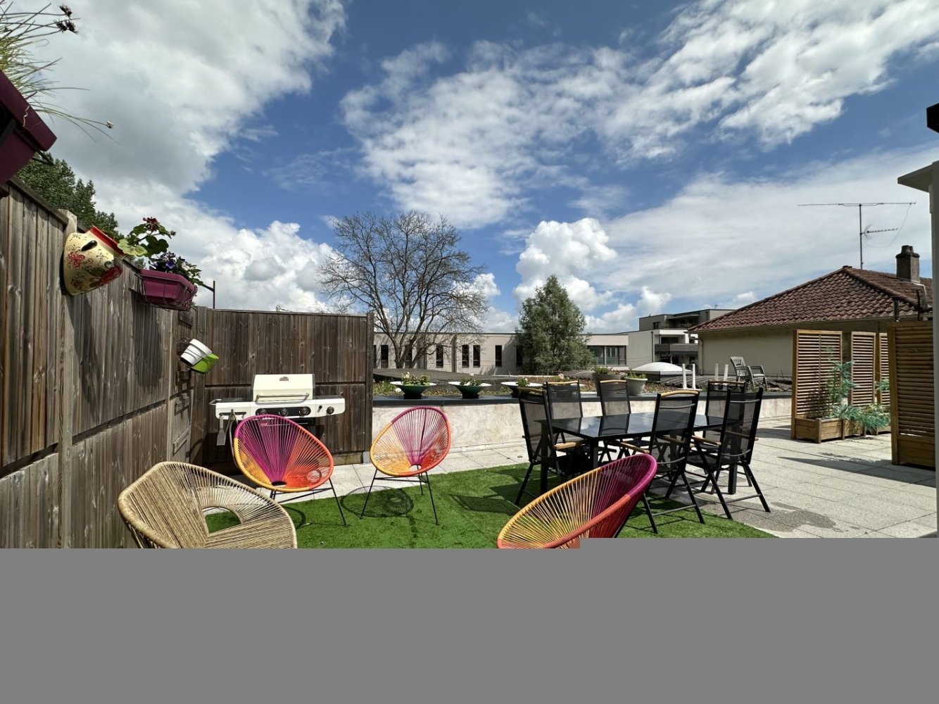 Дуплекс с 5 спальнями в Манон, Франция № 339117